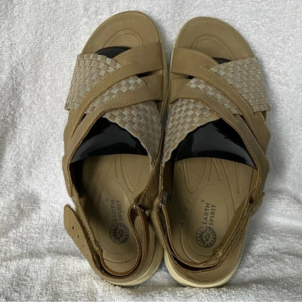 Earth Spirit Shoes Sandals Women’s Size 7 Open Toe Velcro Tan‎